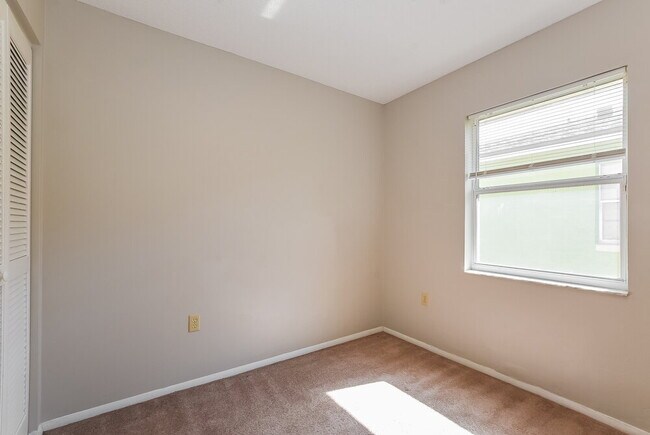 Building Photo - 1608 Gattis Dr