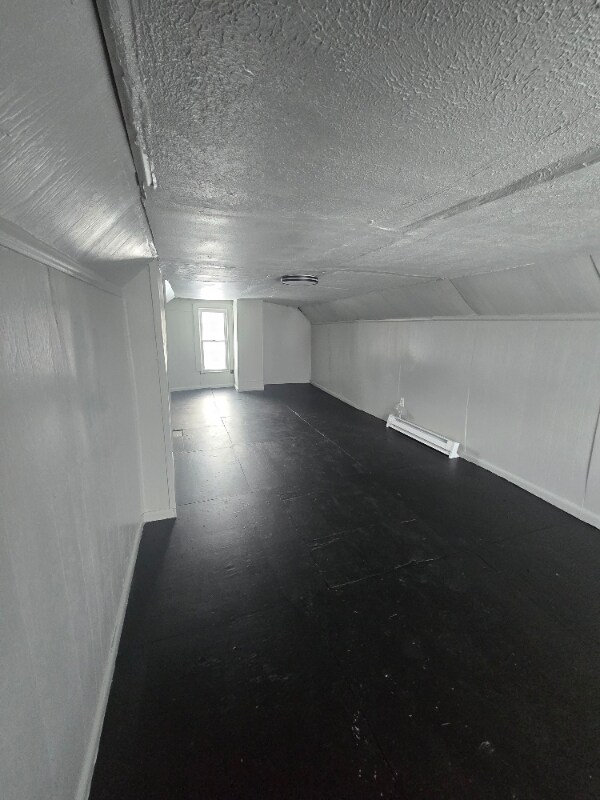 Building Photo - 1724 Cliffview Rd