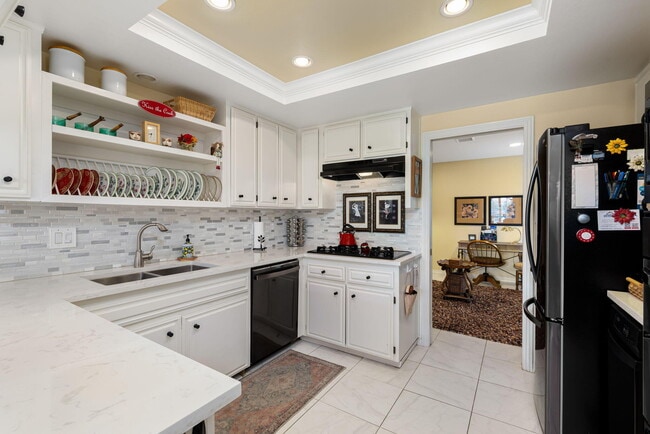 Building Photo - 79021 Bayside Ct