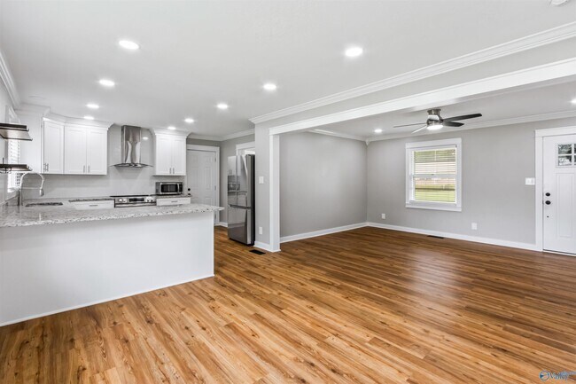 Building Photo - 4301 Richardson Dr NW