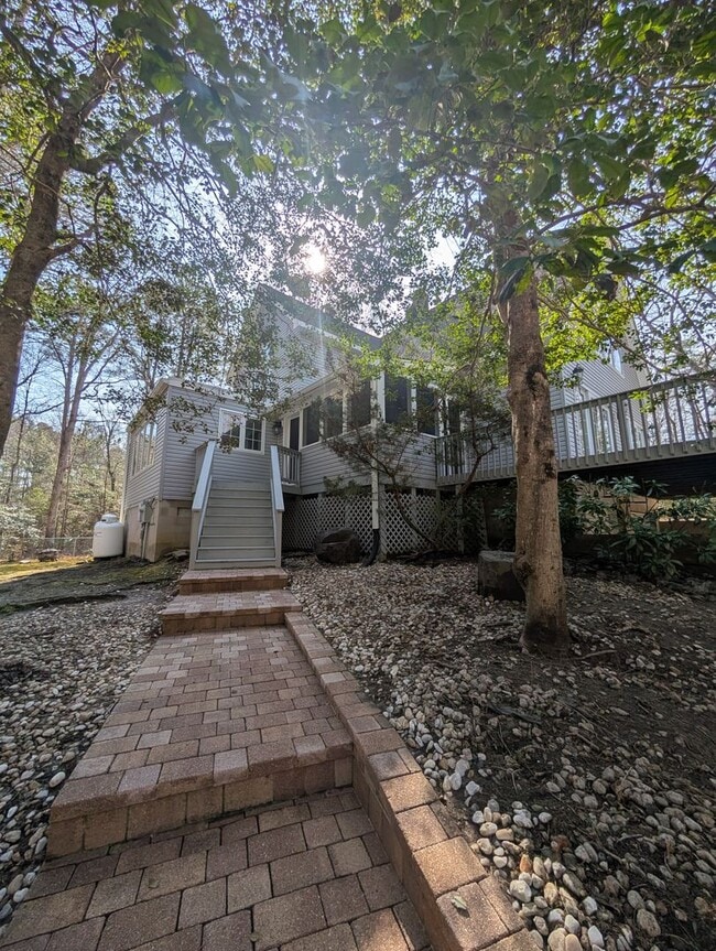 Building Photo - 8522 Croaker Rd