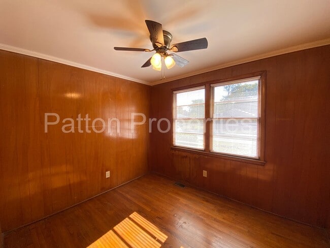 Building Photo - Standish Acres Home