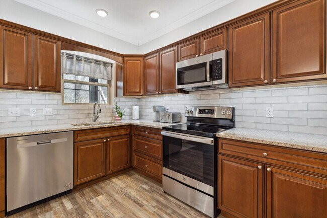 Building Photo - 235 Bishop Cap Cir