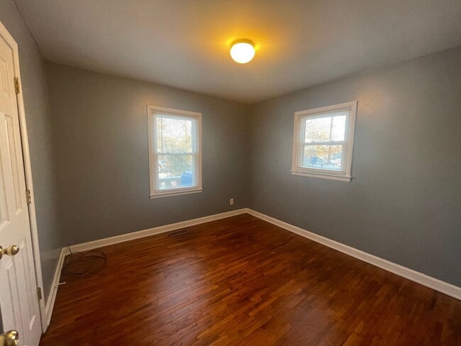 Building Photo - 3 Bedroom House Murray City Limits