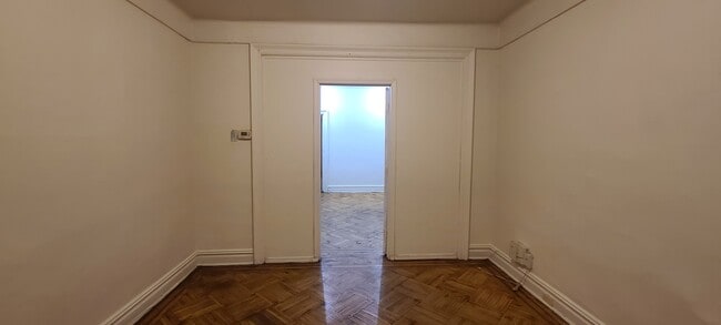 Building Photo - 29 ROOSEVELT Ave