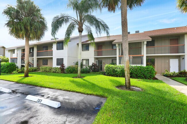 Primary Photo - 1600 NE Dixie Hwy