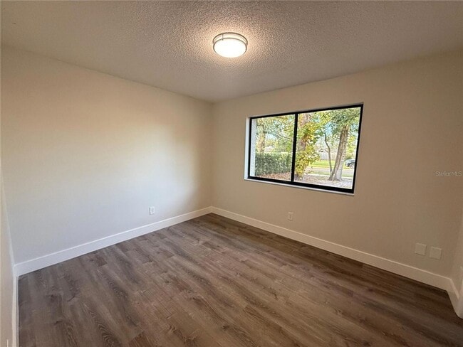 Building Photo - 9744 Tattersall Ave