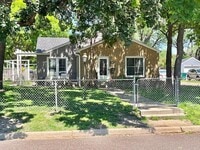 Building Photo - 316 W 64th St