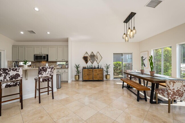 Building Photo - 45168 Coeur Dalene Dr