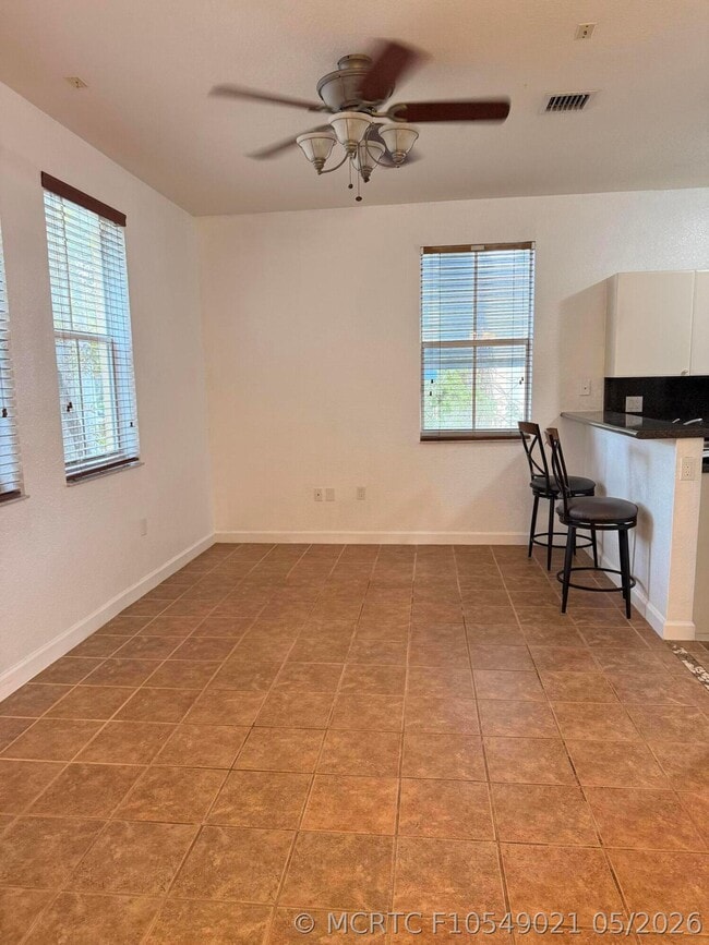 Building Photo - 130 Jacaranda Country Club Dr