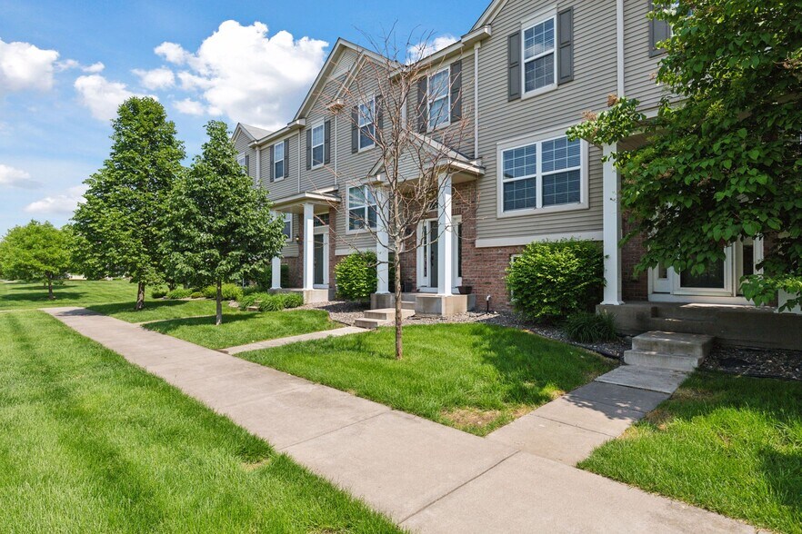 Building Photo - 15146 Fanning Dr N