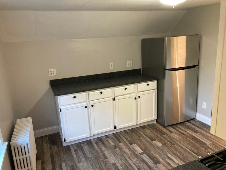 Building Photo - 116 Chestnut St