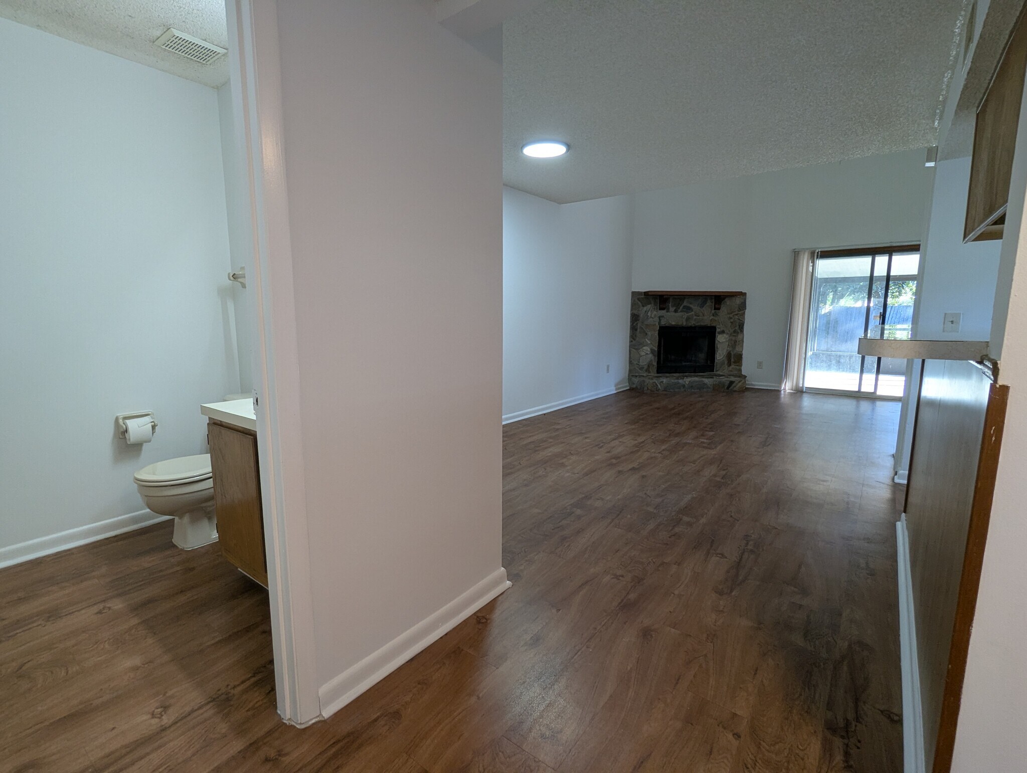 Building Photo - 5591 Greatpine Ln S