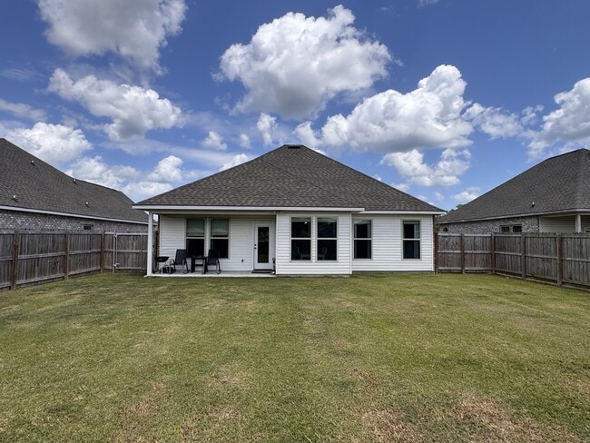 Building Photo - 25755 Pristine St