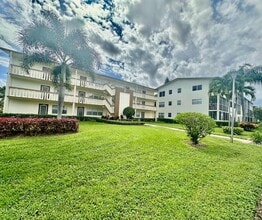 Building Photo - 244 Mansfield F