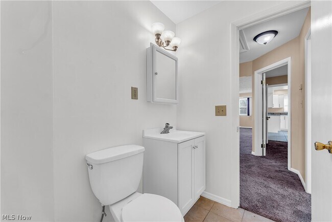 Building Photo - 9716 Alexander Rd