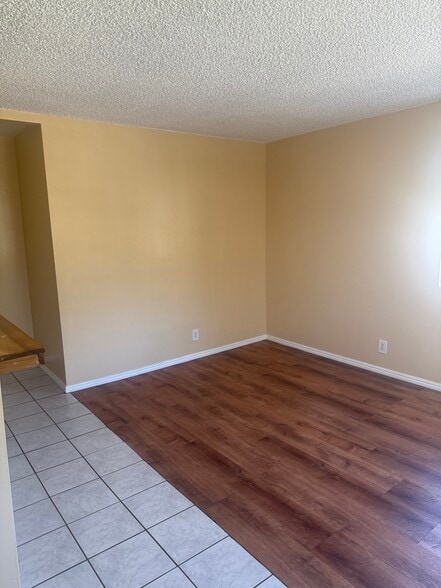 Building Photo - 2608 Manhattan Ave