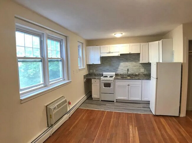 Building Photo - 1999 Commonwealth Ave