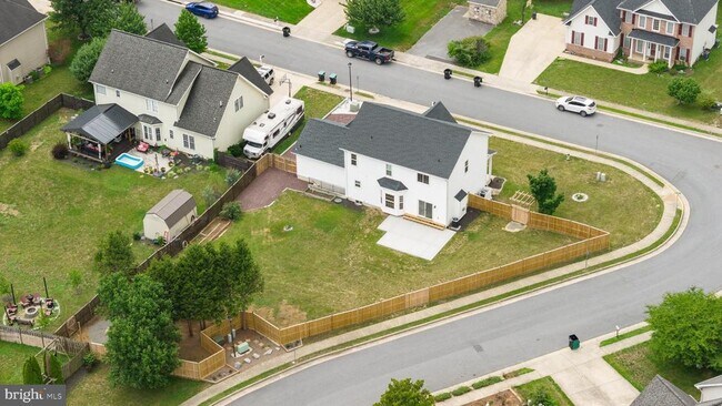 Building Photo - 677 Dellinger Dr