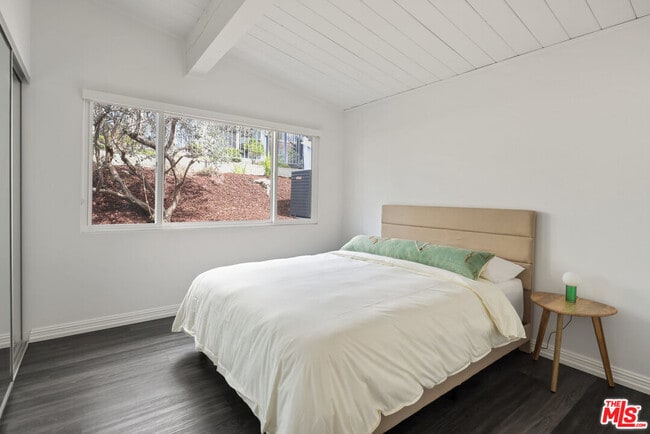 Building Photo - 1279 El Hito Cir