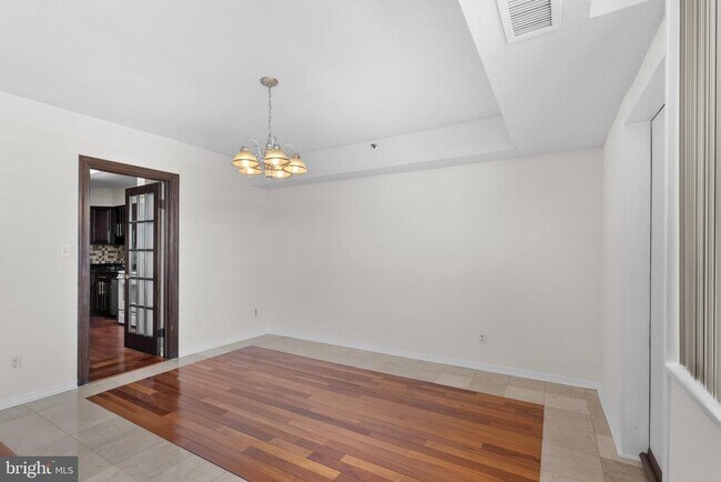 Building Photo - 3713 S George Mason Dr