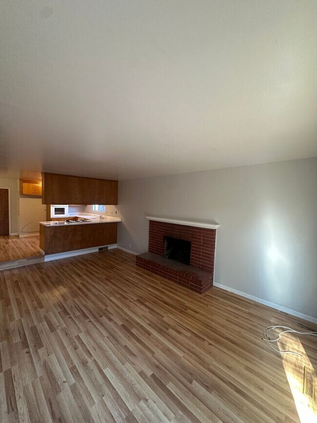 Building Photo - 6424 Vegas Dr