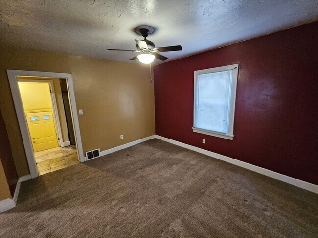 Building Photo - 15218 Shiloh Rd