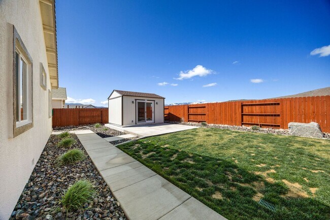Building Photo - New 3 bedroom/2 bath/3 car garage for Rent