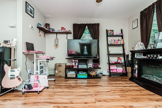 Building Photo - Please View 3D Virtual Walk-Through Before Scheduling a Showing