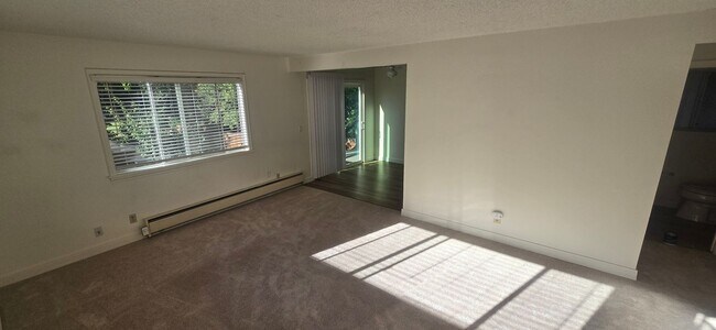Building Photo - 7321 Bodega Ave