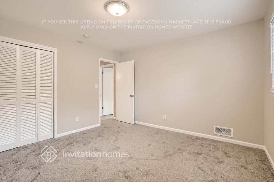 Building Photo - 2360 Sandgate Rd SW