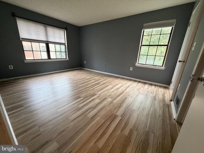 Building Photo - 8 Joyner Ct