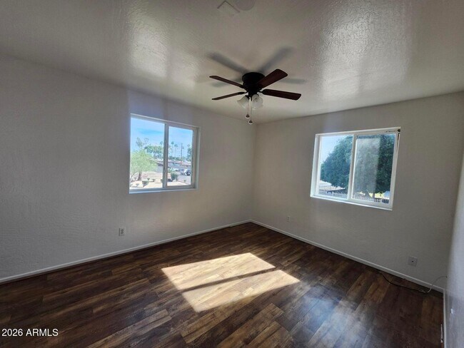 Building Photo - 16602 N 25th St