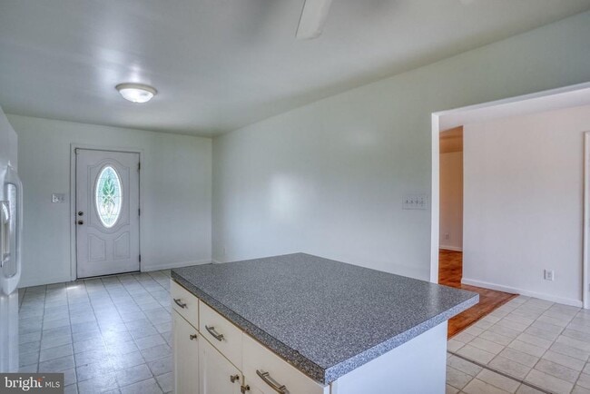 Building Photo - 441 Boyds Corner Rd