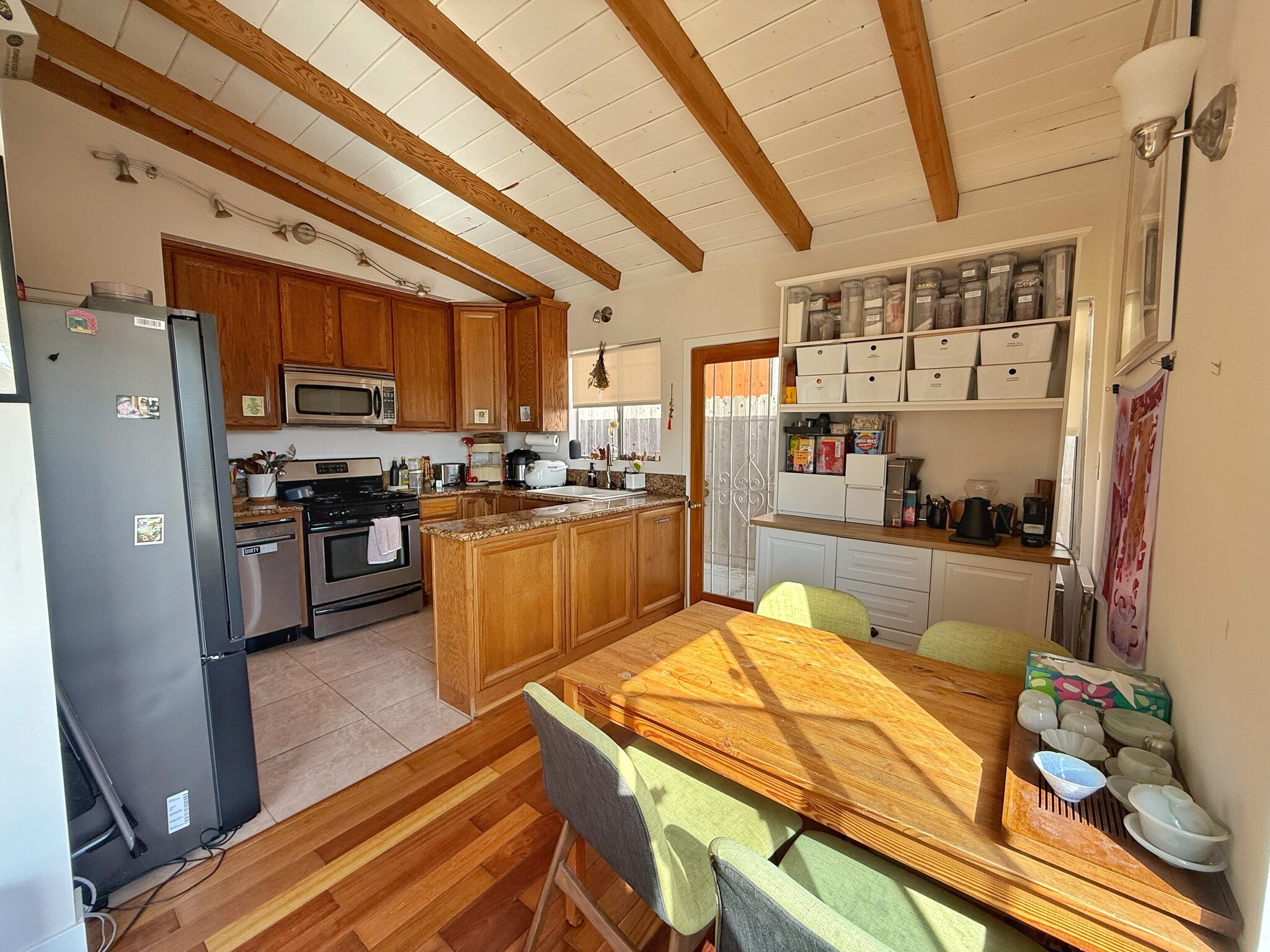 Building Photo - 1231 Montecito Dr