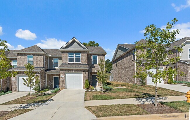 Building Photo - 7136 Mapleside Ln