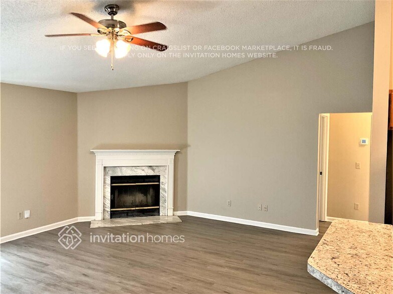 Building Photo - 1370 Pawnee St