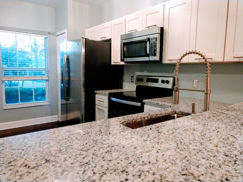 Building Photo - 211 Countryside Key Blvd