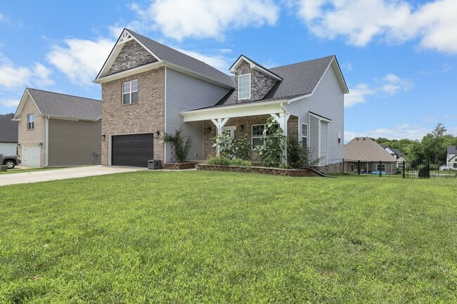 Building Photo - 1314 Highgrove Ln