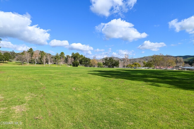 Building Photo - 2 Sparrowhawk Ln