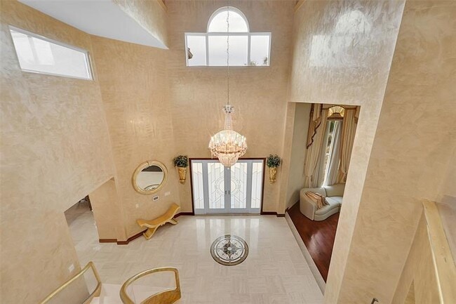 Building Photo - 4200 Coral Hills Dr