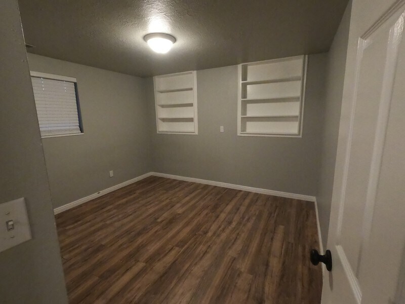 Building Photo - 635 S 1030 W