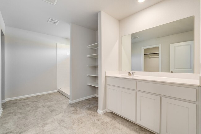 Building Photo - 5808 Piedrosa Ct
