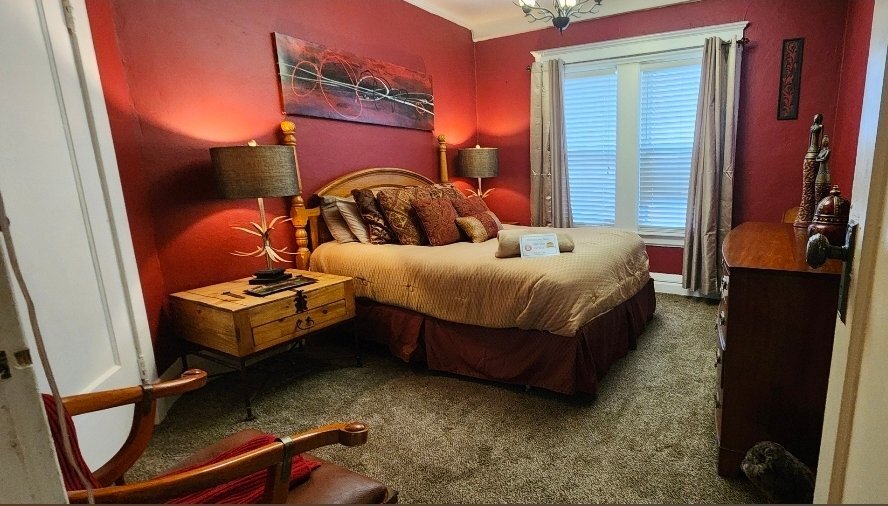 Building Photo - 125 S 5th St