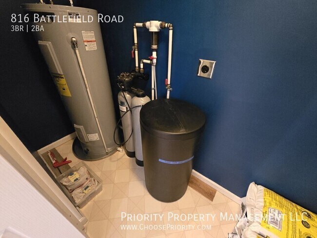 Building Photo - 3BR 2BA Single Family Home, Ft Defiance