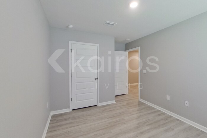 Building Photo - 4758 Malay Cir
