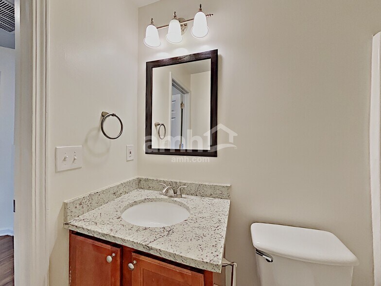 Building Photo - 2972 Briaroak Dr