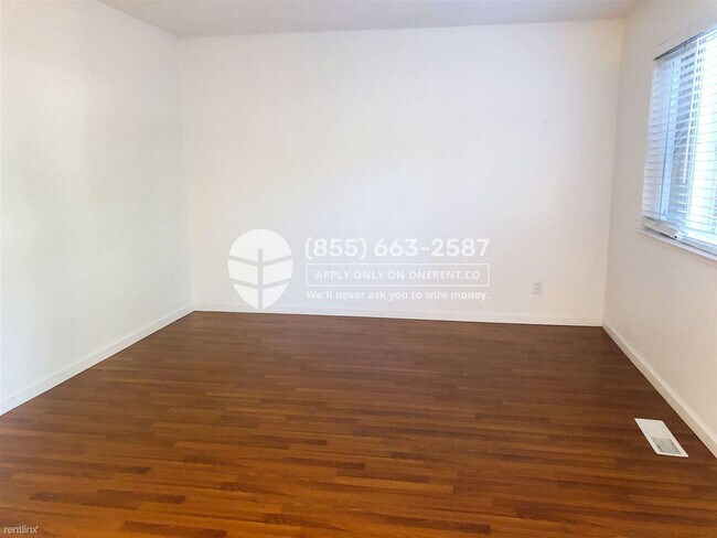 Building Photo - 248 Greendale Way