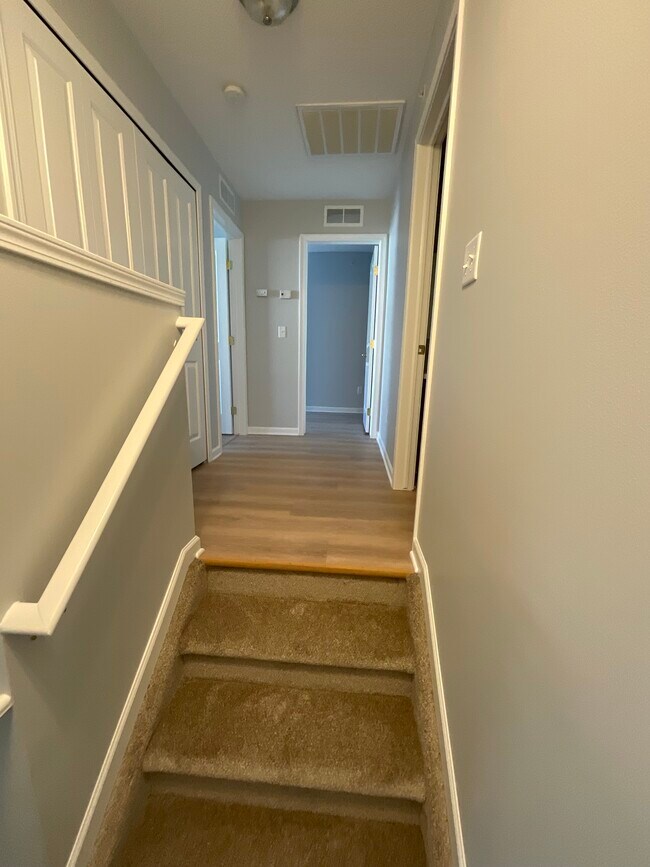 Building Photo - 28862 Cullen Dr