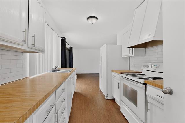 Building Photo - 716 Via Altos